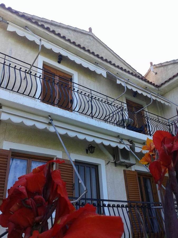 Raymondos Apartments Lassi  Bagian luar foto